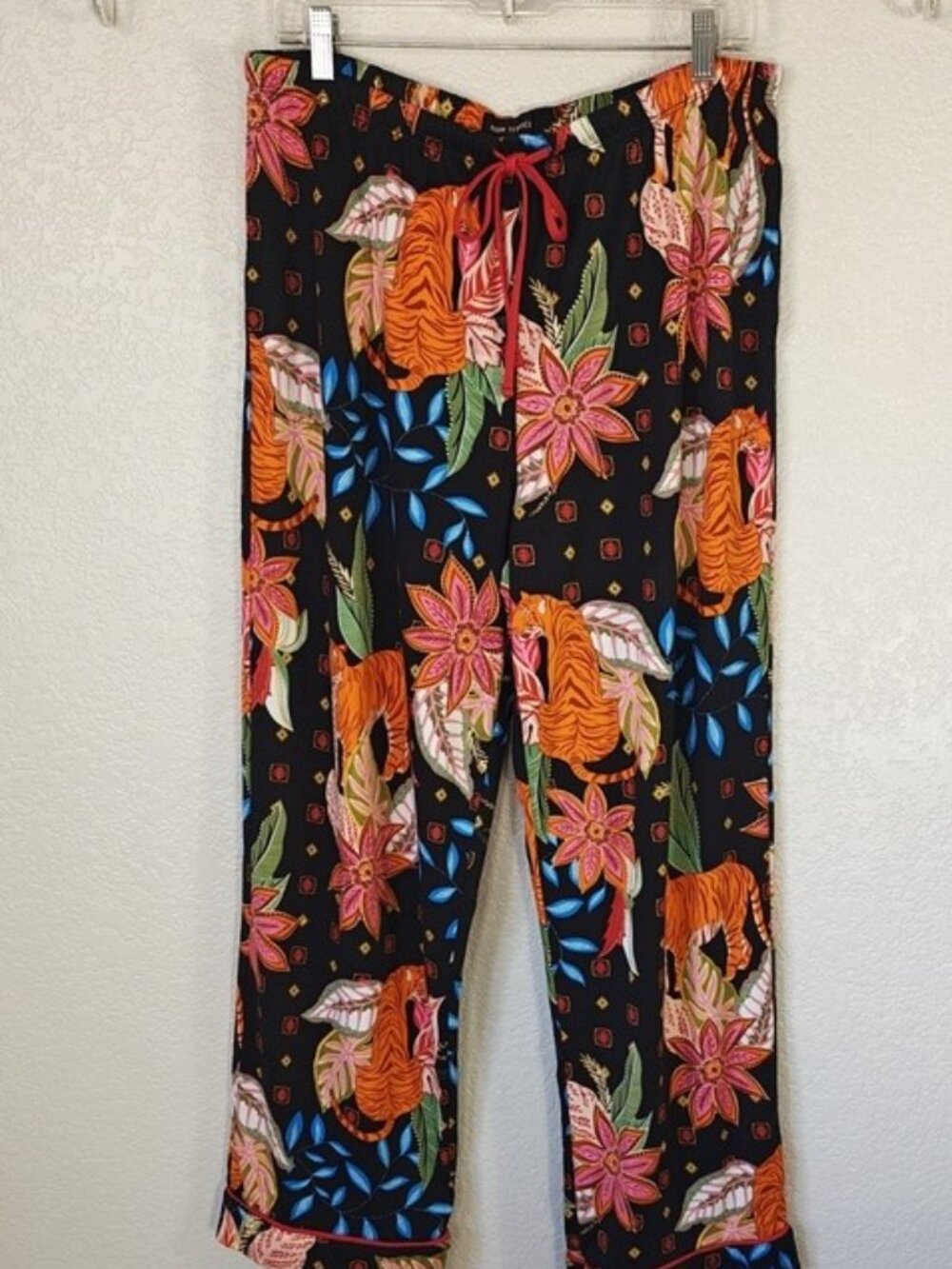 Room Service XL Pajama Set Black Tiger Floral Long Sleeve Button Down& Pants - Picture 3 of 9